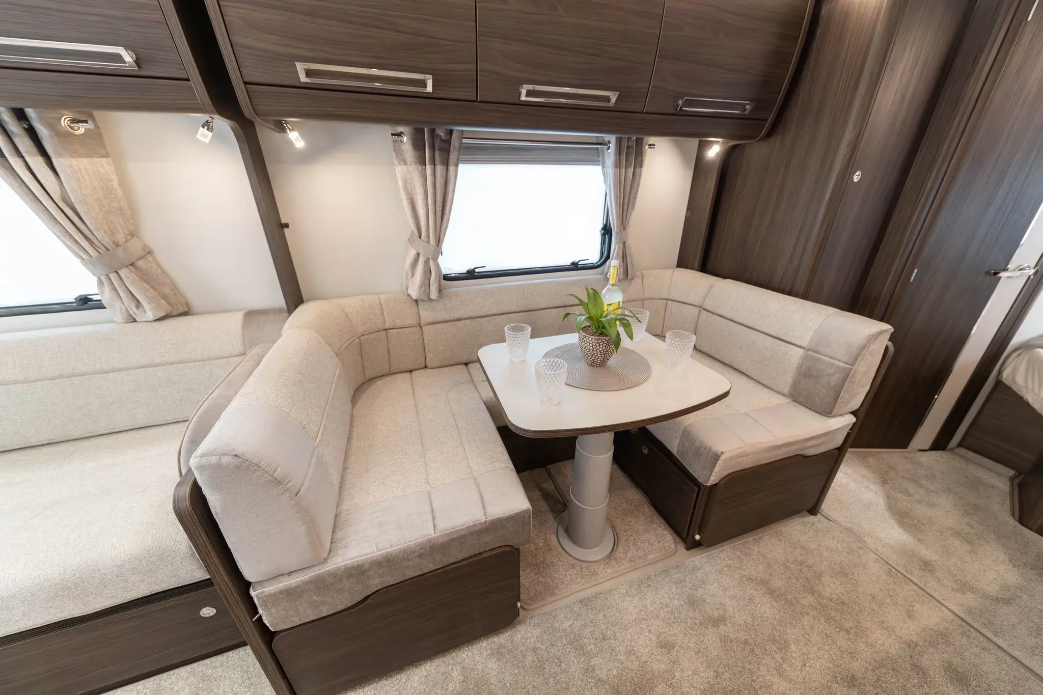 Buccaneer Aruba Caravan Dining Area (1)
