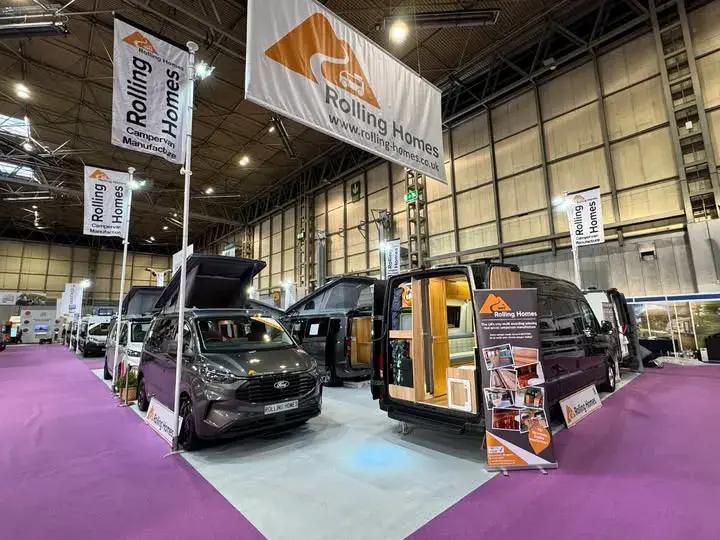 Rolling Homes Stand