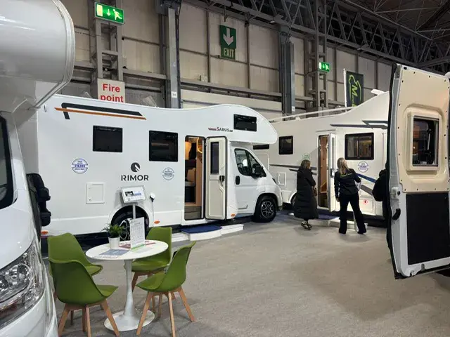 M&C Stand 3