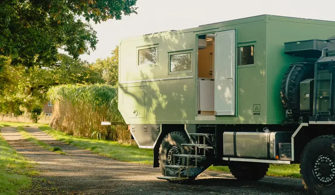 Onyx Vans Ranges Expedition Vehicles.3