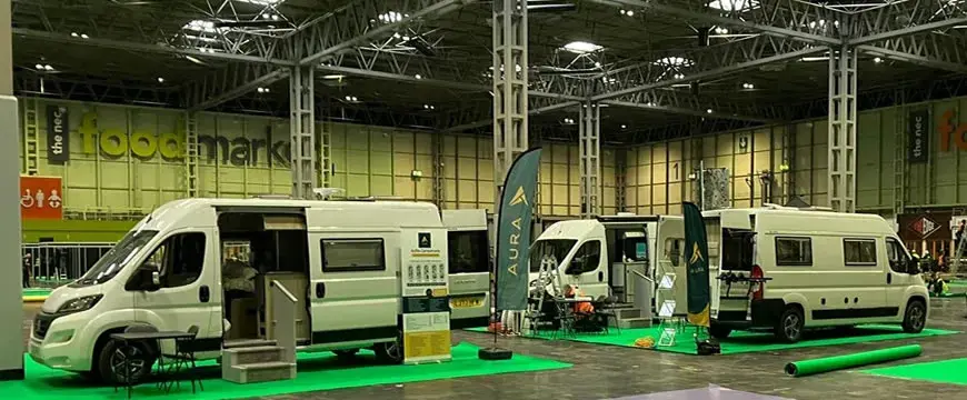 Aura Stand.2