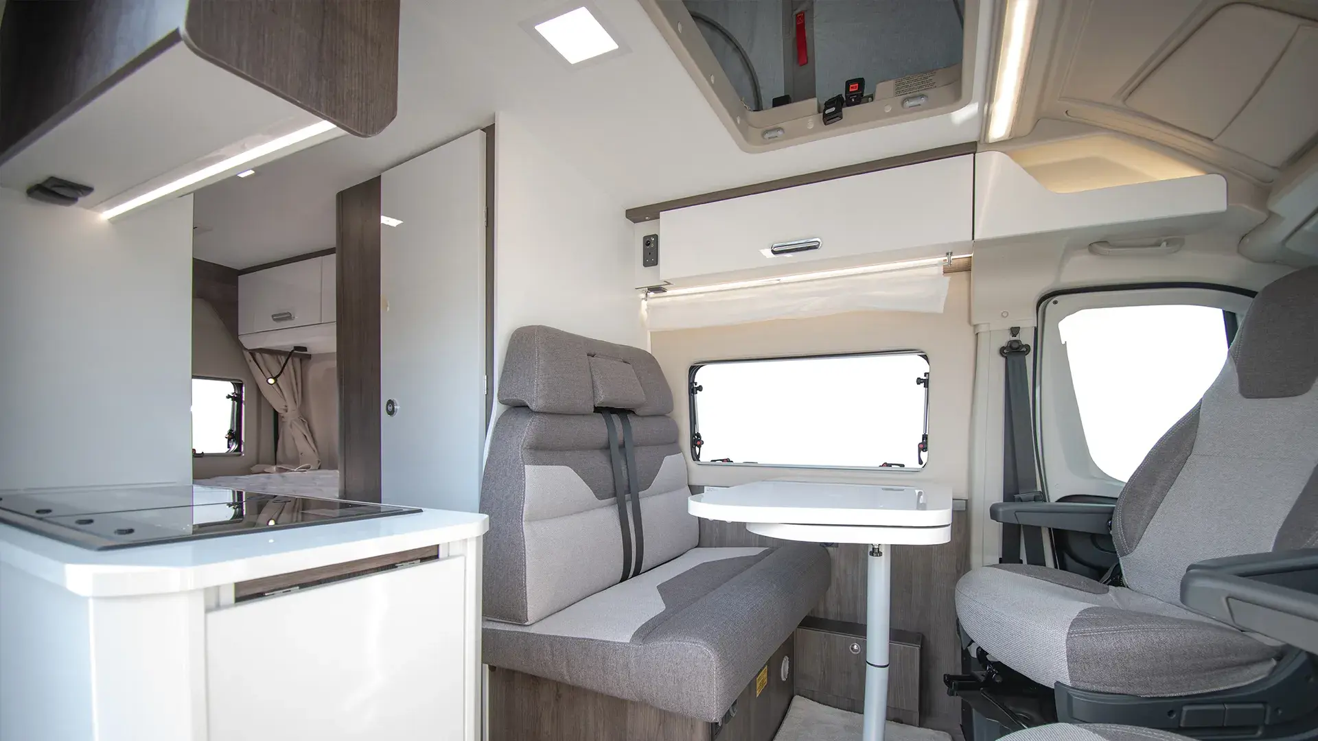 Benivan 144 Lounge