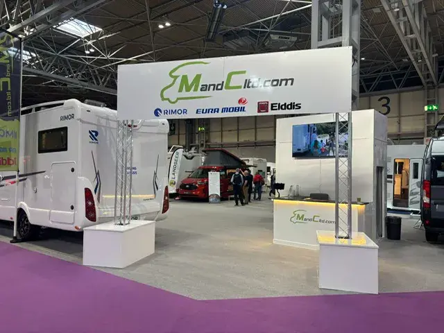 M&C Stand Lead