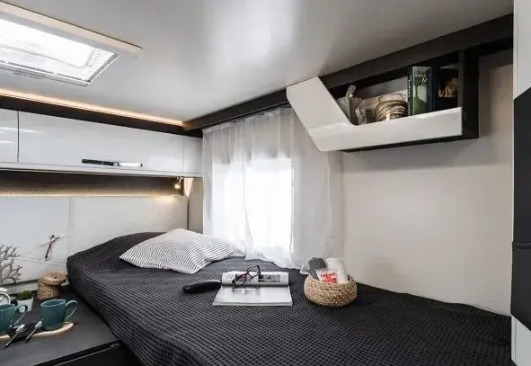 Melling Motorhomes Beds.2