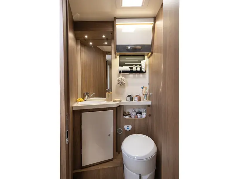 Baron 579 Washroom