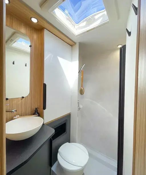 Camping Car Pilote P600P 7 690X476