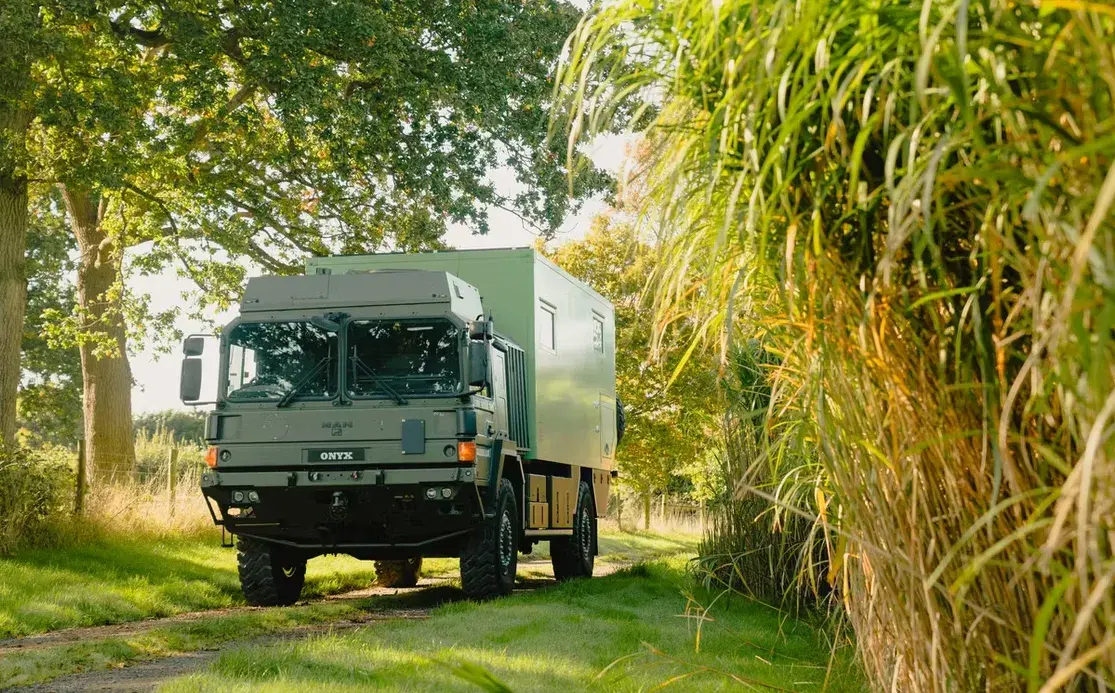 Onyx Vans Ranges Expedition Vehicles.2