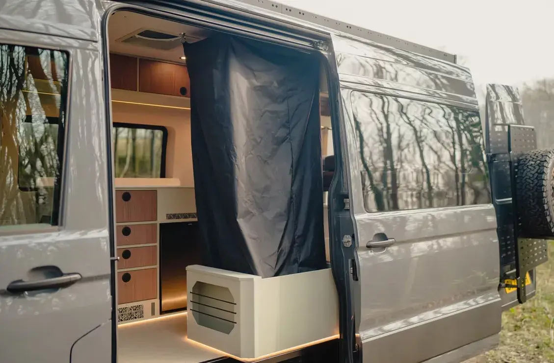 Onyx Vans Ranges Interior Shower