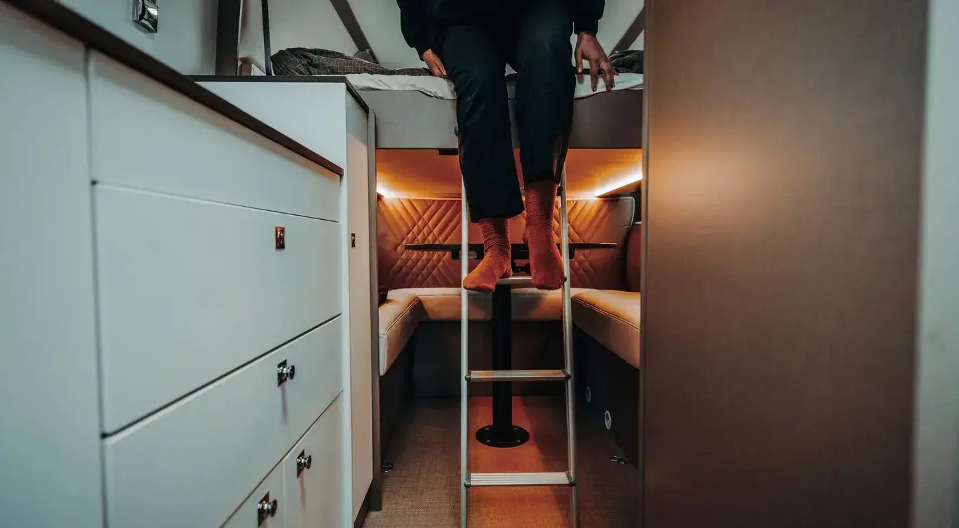 Burstner Eliseo C644 Inside To Elevating Roof