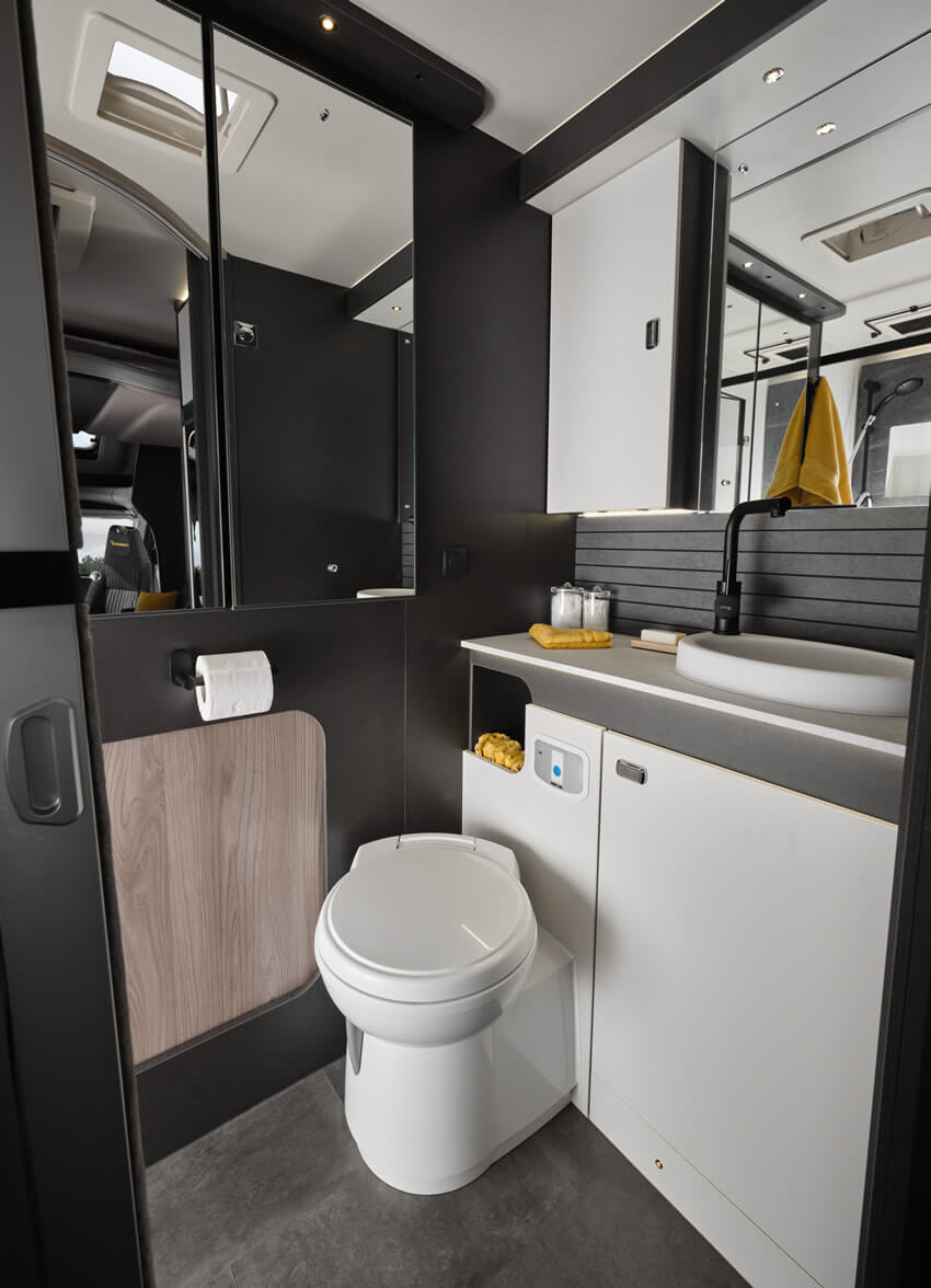 trekker-washroom.jpg