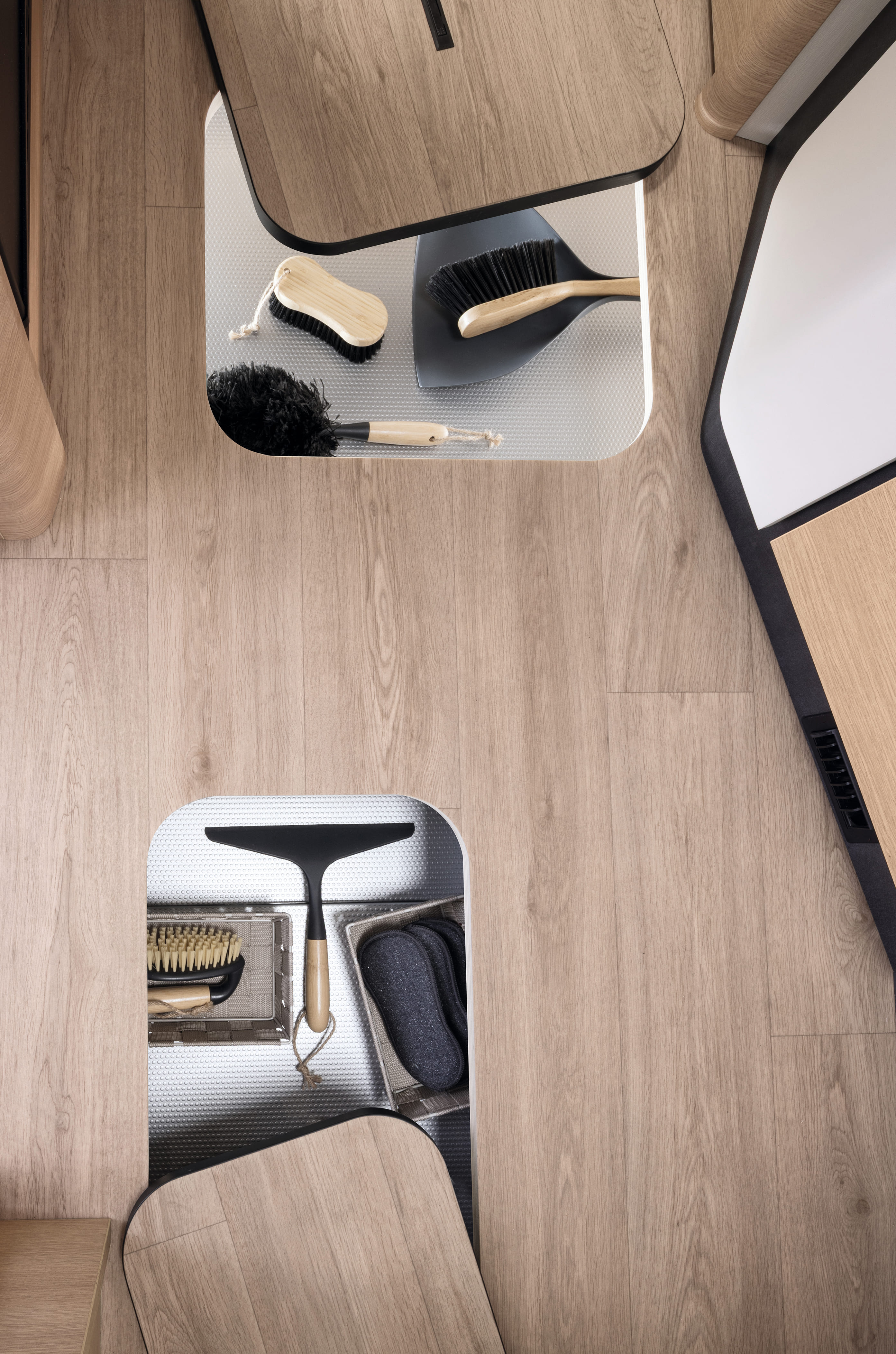 8096dF - DOUBLE PLANCHER RANGEMENT.jpg