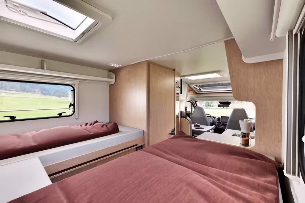 sunlight-van-v66-twin-beds.jpg