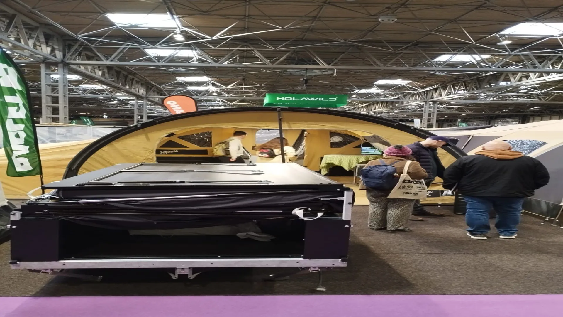 Trigano Accessories Stand.Jpg5