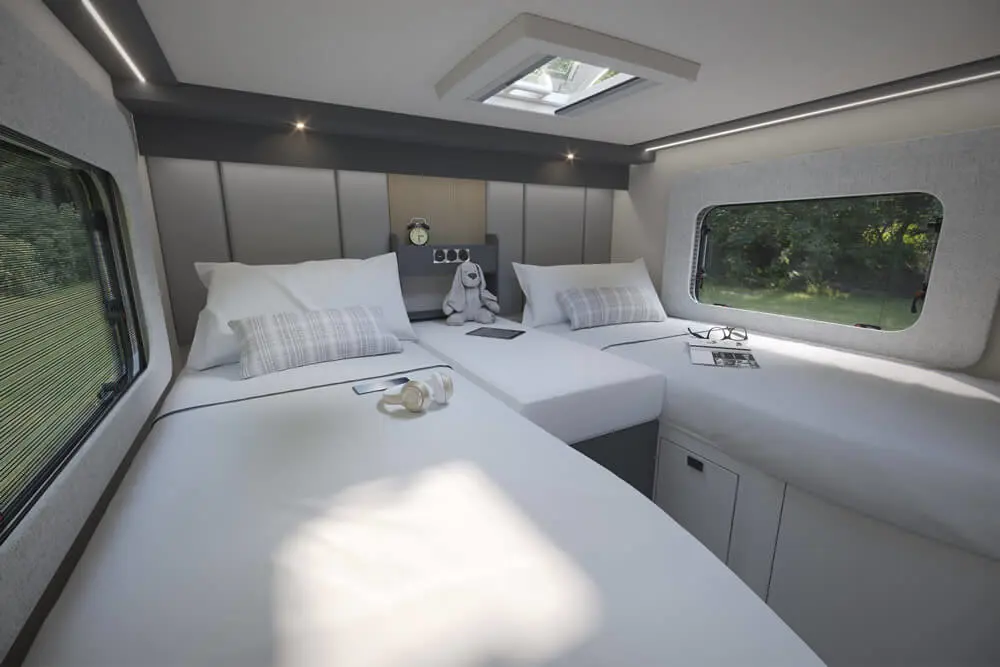 supreme_sl_bedroom.webp
