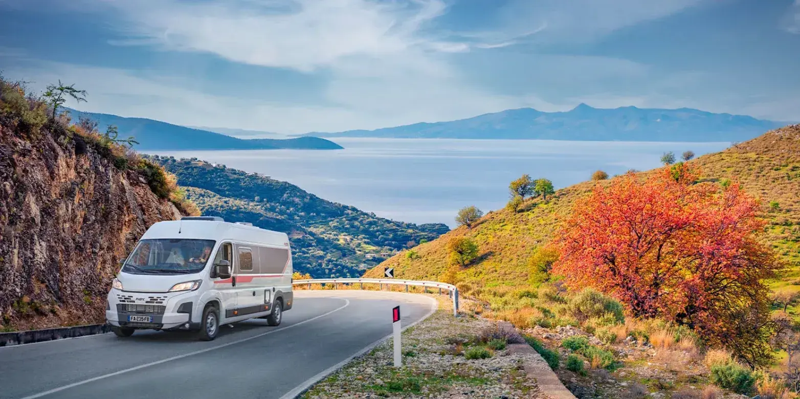 Pilote 630S FIT Campervan Hero