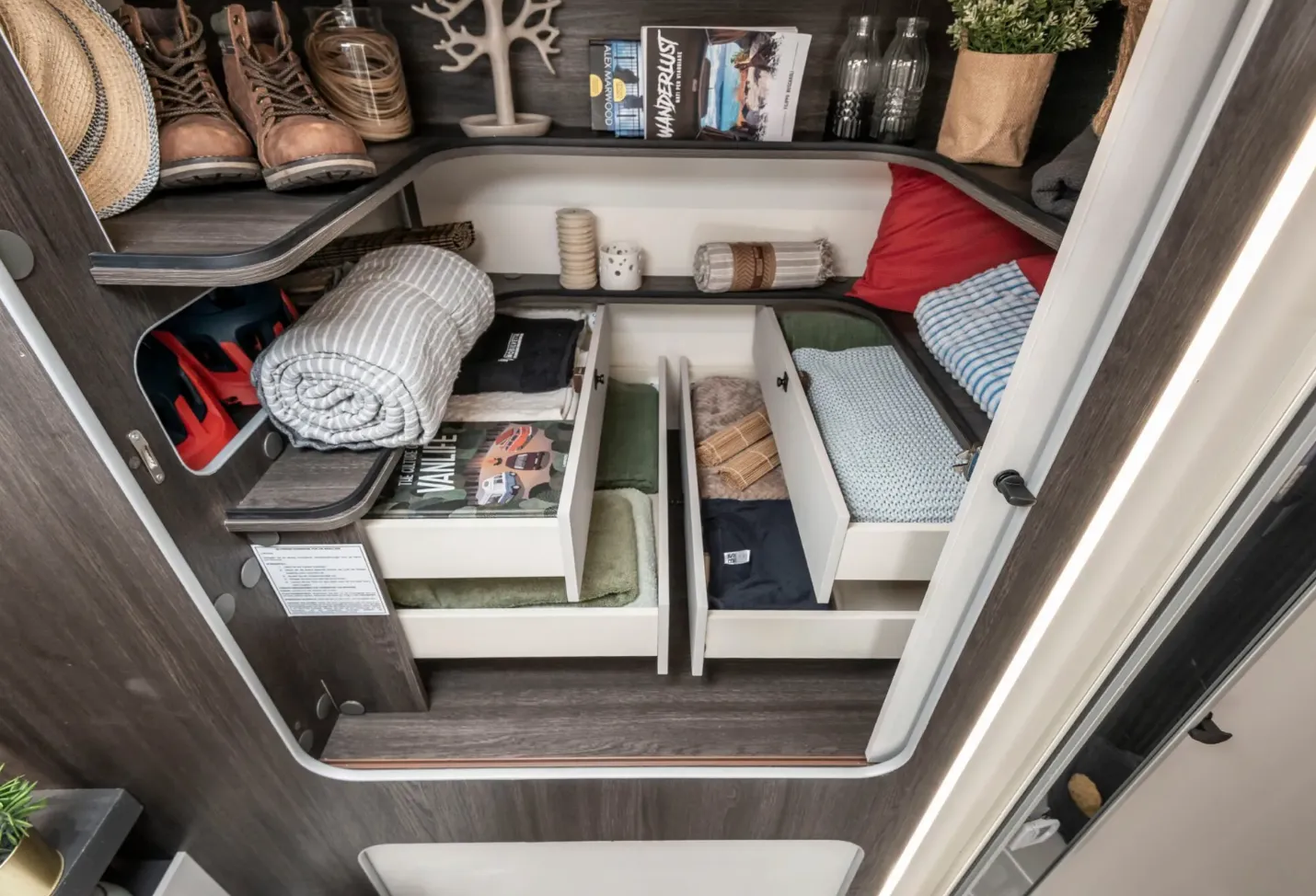 Mobilvetta Kea Kompact 55 Motorhome Storage