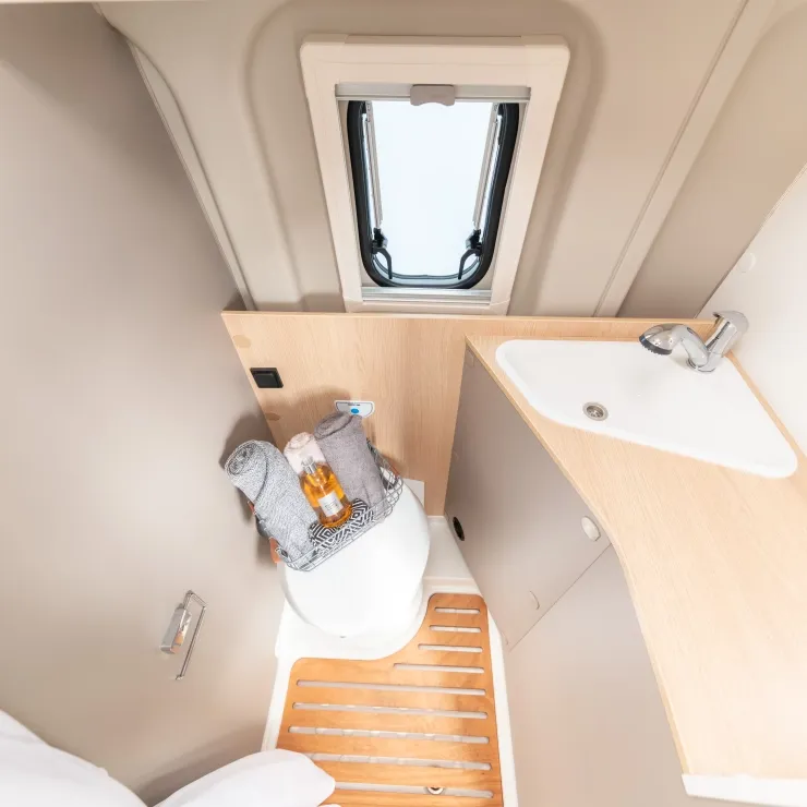 Elddis Whirlwind Gtv Campervan Bathroom